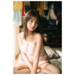 Hina Kikuchi Instagram - 3月15日に私の初カレンダーブックが発売されます！ぜひお部屋などに飾ってくれたら嬉しいです👍🏻💭