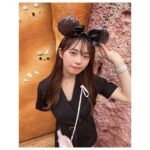 Hina Kikuchi Instagram - ✨🏰🐭🖤