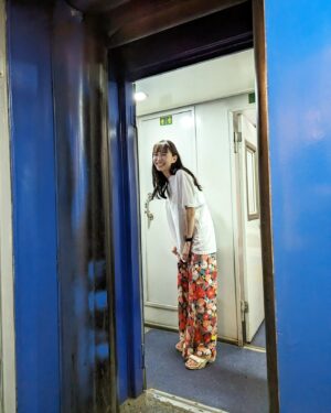 Hiroe Igeta Instagram - ベトナム珍道中🇻🇳
初めての寝台列車で枕元に虫が出てきたり
楽しみにしてた橋が工事中で見られなかったり
色々あったけど、全部含めて
楽しい！！旅でした☺️