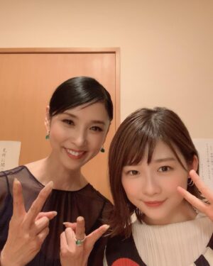 Hitomi Kuroki Instagram - .﻿
﻿
沙莉ちゃん🐰﻿
﻿
﻿
#十二単衣を着た悪魔#伊藤沙莉#numeroventuno@pomellato