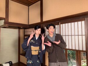Hitomi Kuroki Instagram - 🥰
.

賀来くんと♡
#今日から親子 .
.
犬神家の一族
12月24日夜9時半〜フジテレビ
ミテネ😚❤︎ .
.
#犬神家の一族#賀来賢人#黒木瞳