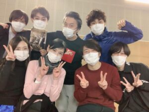 Hitomi Kuroki Instagram - 🦋
⁡
舞台 甘くない話のメンバーにお会いしました🤍
みんな変わらずお元気で素敵でした。
ご覧下さった方、改めてありがとうございます^ ^
⁡
2.3.4枚目に懐かしの写真も添えて。
⁡
次は、九團次さんと蘭ちゃんも☺️
⁡
⁡
#甘くない話 #村井良大/ #高崎翔太 #馬場良馬 #西野太盛 #遊佐航 #蘭乃はな / #市川九團次