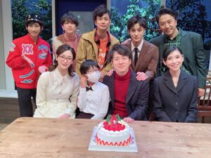 Hitomi Kuroki Instagram - 🦋
⁡
舞台 甘くない話のメンバーにお会いしました🤍
みんな変わらずお元気で素敵でした。
ご覧下さった方、改めてありがとうございます^ ^
⁡
2.3.4枚目に懐かしの写真も添えて。
⁡
次は、九團次さんと蘭ちゃんも☺️
⁡
⁡
#甘くない話 #村井良大/ #高崎翔太 #馬場良馬 #西野太盛 #遊佐航 #蘭乃はな / #市川九團次