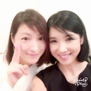 Hitomi Kuroki Instagram - *
*
ひさしぶりの親子ショット👯
女子トークに花が咲きました〜〜🗣🌤 *
*
#広末涼子#黒木瞳
