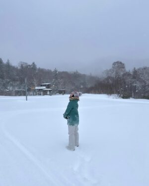 Hiyori Sakurada Instagram - 何かに背中を押されたら、きっともう一度…。

JR SKISKI「雪よ、推してくれ。」篇。
CM放映中です☺︎