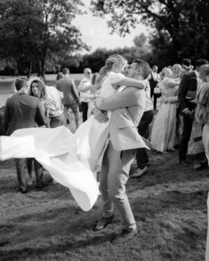 Holly Horne Instagram - Still reeling at the most magical day of not only my life but that of my brother @harryhorne91 and my new sister @emhorne_ 💛 speechless at the wonder that was that day 💛 #wedding #hornehousehold