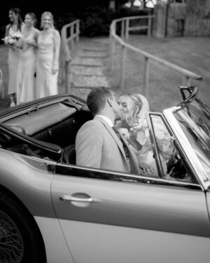 Holly Horne Instagram - Still reeling at the most magical day of not only my life but that of my brother @harryhorne91 and my new sister @emhorne_ 💛 speechless at the wonder that was that day 💛 #wedding #hornehousehold