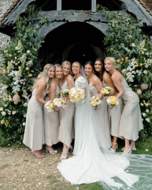 Holly Horne Instagram - Something magical happened… @emdavies__ & @harryhorne91 became Mr & Mrs Horne yesterday. To say I am over the moon at having a sister is minuscule to the amount of new family I have gained. I feel so lucky to be a part of the Davies family and to have met the friends that have made this family great. I love you both silly amounts.