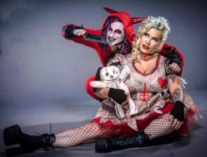Holly Letkeman Instagram - Ever scheming.. Darkly Dreaming.. insisting that there is nothing to Fear.. they all become puppets when they’ve a Demon whispering in their ear.. #DemonAssassin #WeraLoca #Ragnarök #WantTakeHave #Decay #DeathDealer #ShadowRealm 📸: @beezzzzy