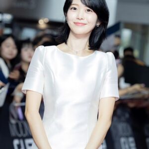 Hong Seung-hee Instagram - 예쁘게 찍어주셔서 감사합니다💗🌹
#영화 #더문 #8월2일극장개봉