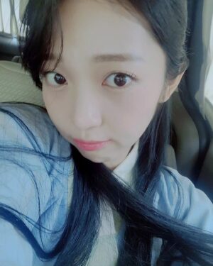 Hong Seung-hee Instagram - 오늘은 아니구