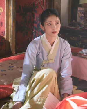 Hong Seung-hee Instagram - b컷 모아모아
내일은 
#그림자고백 하는 날