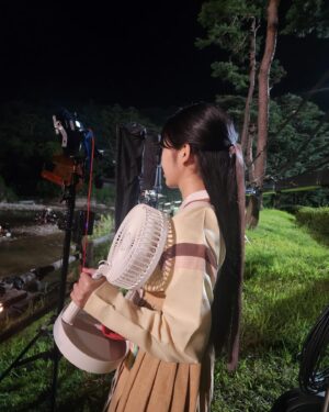Hong Seung-hee Instagram - 그냥 냅다 다 올려버리기
#그림자고백 #설이