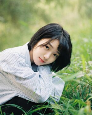 Hong Seung-hee Instagram - 🌱💙