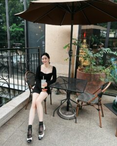 Actress Hong Soo-ah HD Instagram Photos and Wallpapers October 2023
