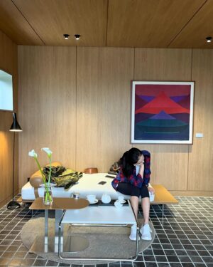 Hong Soo-hyun Instagram - 💜❤️💙