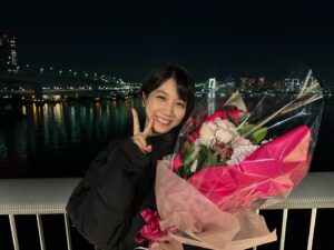 Honoka Matsumoto Instagram - .
#自転しながら公転する 

TVerでの全3話無料配信は1月18日(木)までです🪐

ぐるぐる悩むおみや、そして貫一さんを
見守っていただけると嬉しいです☺️

#藤原季節 さん
#松本穂香