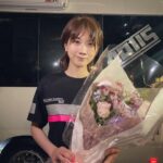 Honoka Matsumoto Instagram - . Netflix映画『桜のような僕の恋人』 配信開始から1年が経ちました🌸 ちなみに早朝の渋谷を駆け抜けたのも2年前の今日でした🌇 今年の春も沢山観ていただけますように。 #桜のような僕の恋人 #松本穂香
