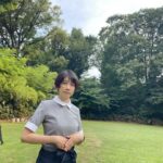 Honoka Matsumoto Instagram - 「ミワさんなりすます」 明日から放送スタートです📺 明日は「あさイチ」に生出演します！ #ミワさんなりすます #松本穂香 #2枚目家政婦ポーズ？