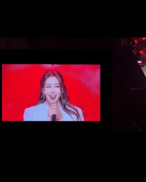 Hwang In-sun Instagram - MBC ON 트롯챔피언 💕
진짜 세상이쁜 무대 만들어주신 @lglaegis PD님 
너무나 감사합니다 ~ 🙇‍♀️오늘 너무나 행복했습니다 😭
아이돌 칼군무‼️열심히 더 만들어오겠슴돠 ~~ 🤣

오늘 봄처녀를 만들어주신
Makeup 현아부원장 @hapark123
Hair 시언부원장 @siunschool
@blow_cheongdam
요즘 너무나 애정합니다 슨생님들 ❤️❤️❤️

그리구 완전 팬인뎅... 👉👈드디어 인선님을!!
실물영접 신인선님 ‼️ @shin.in.sun 
어마무시한 (?) ㅋㅋ#신인선 님의 #플라멩고 에 
또한번 반하고 갑니다. 😍😍
이름이 같은 이유로 ㅋㅋ
저도 살짝쿵 껴서 영광이었습니다! 
트로트계의 인선‘s 많이 사랑해주세요 🙏
#트롯챔피언 
#mbcon트롯챔피언
#니가말해봐
#가수황인선
#트로트
#신곡