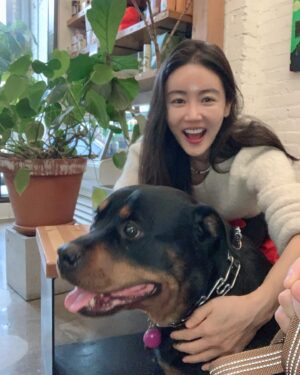 Hwang Woo-seul-hye Instagram - 아~. 사랑스럽다 😍