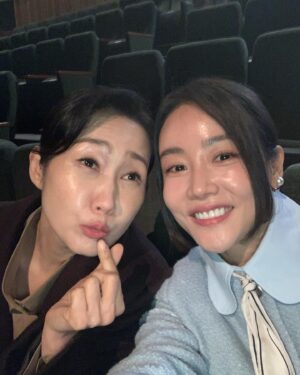 Hwang Woo-seul-hye Instagram - 마지막날 아쉬움과 사랑가득요 ~~ 감사합니다 😭 ❤️🙏