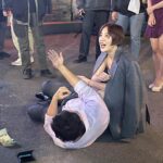 Hwang Bo-ra Instagram - #tvn 여름감기 지독하게 앓다가 미련없이 보내는 여름감기 책이 이렇게 좋을수가있을까 오순영을 연기할수있어서 정종범감독님 서현주작가님께 너무 감사드린작품 평생에 꼭해보고싶었던 역할이 배우한지 20년만에 너무 짧게 만났어요 게다가 지원언니랑 지환오빠까지 쵝고의 배우들과 봉식이도 만나고 너무 짧아서 아쉽고 또 만나고싶은 작품이었습니당 그와중에 산발주의 후