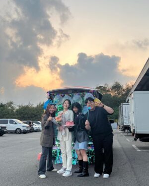Hwang Bo-reum-byeol Instagram - 23.10.24 🫧
사랑을 참 많이 받았던 현장
마에스트라 모든 배우, 스탭분들 감사하고 사랑해요!
루나팀도 무지하게 사랑해 !
@oh_5jin0 
@annierabbit_k 
@hye__min_12 
🩷