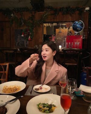 Hwang Bo-reum-byeol Instagram - 