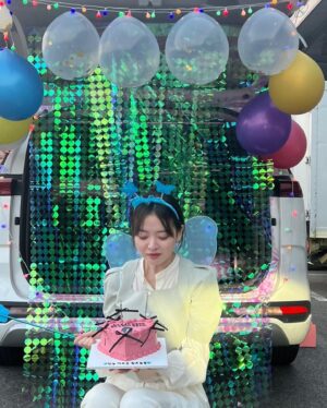 Hwang Bo-reum-byeol Instagram - 23.10.24 🫧
사랑을 참 많이 받았던 현장
마에스트라 모든 배우, 스탭분들 감사하고 사랑해요!
루나팀도 무지하게 사랑해 !
@oh_5jin0 
@annierabbit_k 
@hye__min_12 
🩷