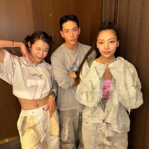 Hyojin Choi Instagram - #MMA #뉴진스 ✨
무대에서 춤출때가 제일 행복해
브이로그도 많관부 💗