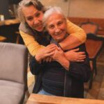 Işıl Yücesoy Instagram - Bütün gece anılarla boğuştum .. Hayırlara .Hani öylesine elime geçiverenler 💕💕💕