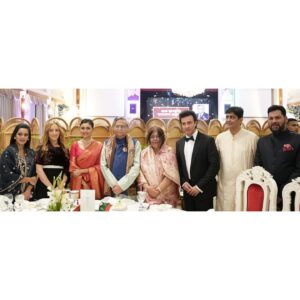Idhika Paul Instagram - এপার ওপার সব কাঁটাতার ছিন্ন করে রেশ রেখে যায় শুধু ভালোবাসা, সমাদর এবং অকৃত্রিম স্নেহের রেশ।। বাংলাদেশের মহামান্য রাষ্ট্রপতি মোহাম্মদ শাহাবুদ্দিন সাহেবের জন্মদিনের অনুষ্ঠানে উপস্থিত হতে পেরে এমনটাই অনুভূতি হলো। যে ভালবাসা ও সম্মান মহামান্য শাহাবুদ্দিন সাহেব ও মাননীয়া ফার্স্ট লেডি রেবেকা সুলতানা মহাশয়া আমায় দিয়েছেন তা আমার সারা জীবনের সম্পদ হয়ে থাকবে, আমি যেন এই দুই বাংলারই ঘরের মেয়ে, এপার ওপারের বিভেদ ভুলে এমন  স্নেহ আমার জীবনের প্রাপ্তি হলো বৈকি । একান্ত ধন্যবাদ আরশাদ আদনান স্যার আমায় এমন এক সুন্দর সন্ধ্যায় নিমন্ত্রণ করার জন্য।

 ভালো থাকুন মহামান্য রাষ্ট্রপতি মহাশয়, মাননীয়া ফার্স্ট লেডি এবং তার পরিবার। সুন্দর হোক প্রতি মুহুর্ত।

#bday #president #bangladesh #bangla #bangladesh🇧🇩 #love
#city #citylife #ceremony #me

#idhika_paul_official