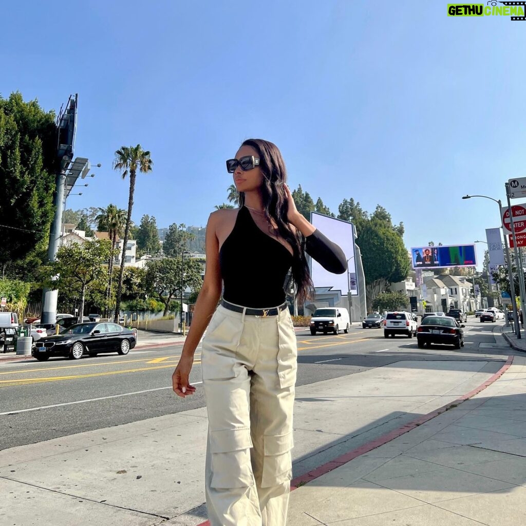 Ika Wong Instagram - I’m in your city 🌴🌆 I’ve been to California so many times but never got the chance to really explore it. I can’t wait to take you on this trip with me 🤍 @visittheusa #visittheusa #westhollywood AD