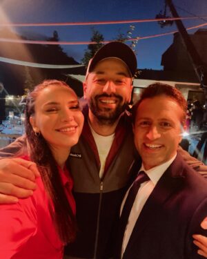 İlayda Aydın Instagram - Çok emek,çok minnet,çok sevgi 🧡

@iyilikdizifox Sezon finali bölümüyle bu akşam @foxturkiye’de ✨