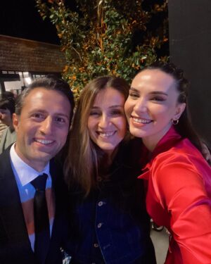 İlayda Aydın Instagram - Çok emek,çok minnet,çok sevgi 🧡

@iyilikdizifox Sezon finali bölümüyle bu akşam @foxturkiye’de ✨