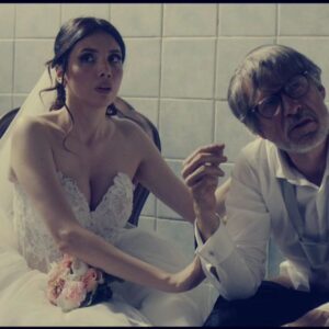 Ilenia Pastorelli Instagram - Lo sposo indeciso esce il 29 giugno al cinema. @gimbotognazzi e' un uomo fantastico , pieno di capelli in questo film e poi ho lavorato con donne favolose. @ornellamuti @geriniclaudia @giuliaelettrago @jennydenucci .Ci siamo divertiti spero vi divertiate anche voi❣️ regia @giorgio.amato69 😘