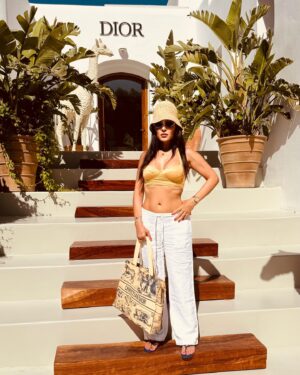 İlknur Soydaş Instagram - Means summer🩵