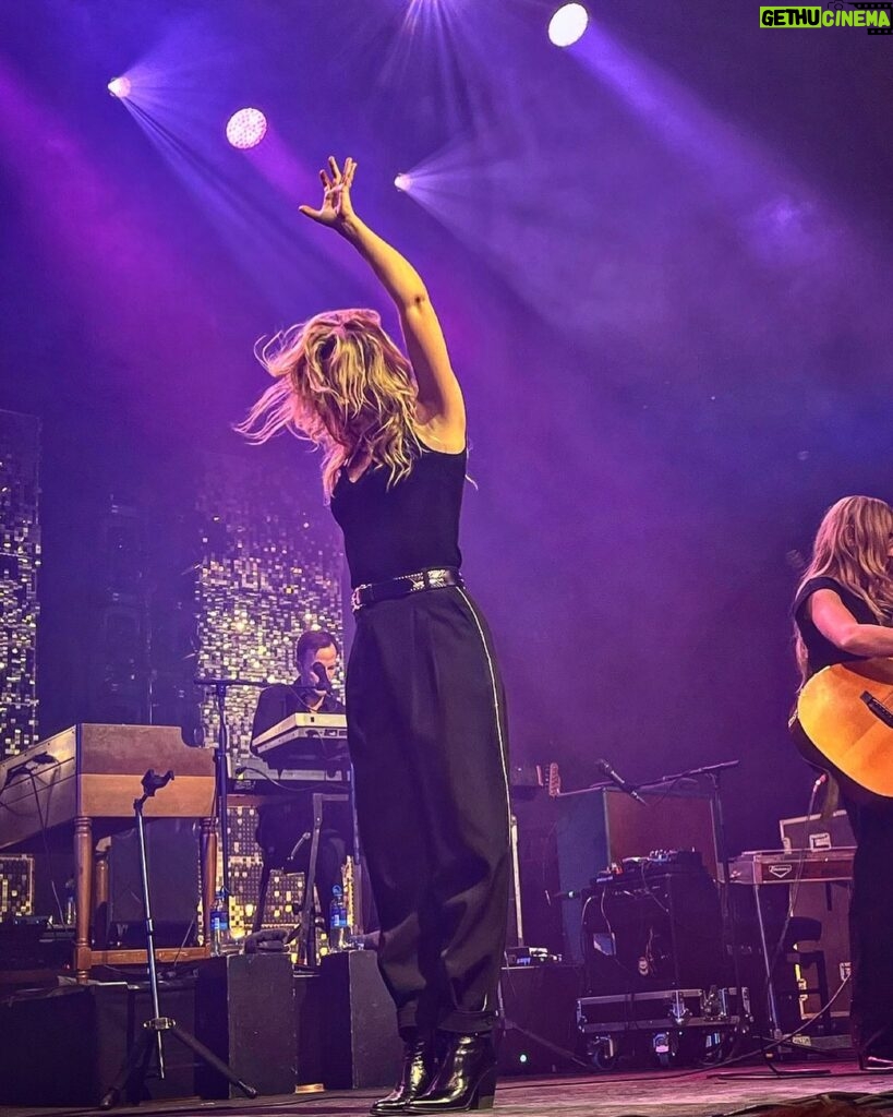 Ilse DeLange Instagram - Tilburg. 🙏🏻🔥❤️ 📷 Nikki Poulussen