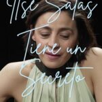 Ilse Salas Instagram – Me siento profundamente honrada de ser la primera portada de @revistauna___  De ser parte de su locura e irreverencia. Gracias MIl @alejandroperegrina_ 
Y me siento aún más feliz porque verán una entrevista que nos hacemos mutuamente @pachemor et mua. Pablo es uno de los seres más brillantes que conozco, un artista del renacimiento decimos en casa, un músico extraordinario y un actor único, de las personas que más me hacen reír en el mundo y claro, también me hace enojar ( Pero qué más íntimo hay que una discusión acalaroda,no?). Aquí una primera probadita con ¡fuertes declaraciones! Diría q soy todo menos “
Floja” pero he aprendido a elegir mis batallas y  bueno… no hay declaración más #sallybowles que ¡ ESTA ! #prost 🥂