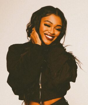 Imani Lewis Instagram - “The Mocha Era”🤎🖤