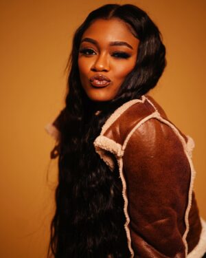 Imani Lewis Instagram - Let’s get started, shall we?🍂🤎
📸: @vp.trey