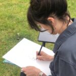 Imelda May Instagram - Tonight 9pm @skytv !!! It was a delight to join Jim Moir (aka Vic Reeves) and his wife Nancy Sorrell on their ornithological adventure, “Painting with Birds”. What a lovely couple and delightful programme. I showed them around a part of my neck of the woods, the stunning Irish province of Leinster, as they searched for little terns. Airs tonight on SKY TV @ 9pm. Jim & Nancy journey to a different area each episode to paint the unique species of birds native to that region, joined by local artists and friends such as Justin Hawkins, Mary McCartney and Nitin Ganatra. I was in my element in beautiful Irish countryside, sketching and talking with them about my love and affinity with crows. @jimmoirart @nancysorrell @skytv