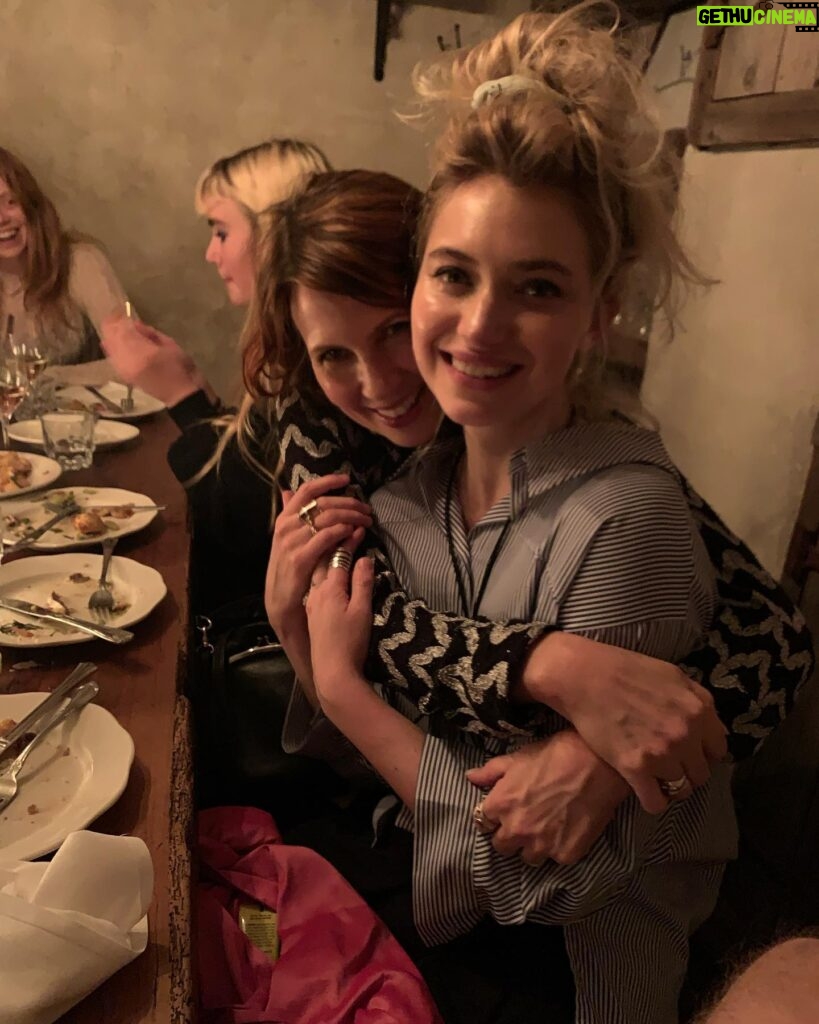 Imogen Poots Instagram - Celebrating @kameronlennoxcostumes on her birthday. No sufferer of fools but a lover of ghouls. Floated on films sets with the most watchful eye, a true protector. Crafting worlds and characters with her special fuckin sauce. In awe and so proud of you wonderful friend. A warrior 🤡. From bloody fridges, to warbling polka dots, the largest sunhat I ever did see. How lucky am I to cluck alongside you down this path, you spunky lil chick’n. Love you 🖤 #devo #devo #devo