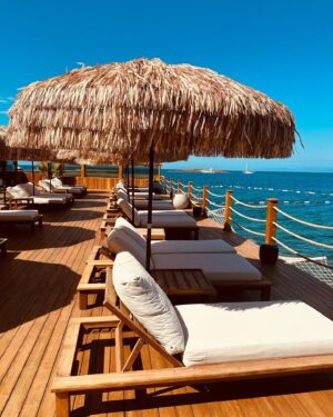 Inès Lee Instagram - Paradise✨#ineslee#holiday#lbikini