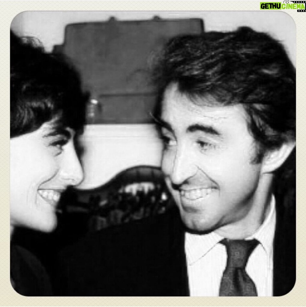 Inès de La Fressange Instagram - Buon compleanno . 29 aprile ♡