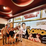 Inés Palombo Instagram - Desde chiquita amaba “el olor al teatro” y esa pasión se renueva hoy con este estreno! 🤍 Me sumé a “Los Bonobos” de @rgbredes en @elnacionalsancorseguros y no puedo estar más feliz!!! Gracias a @manu.pal @albertonegrinlong @gustavoyankelevichok por confiar, a todo el elenco y equipo por abrirme las puertas y hacerme sentir tan cómoda, y a la mejor hinchada del mundo! Los amo! A disfrutar con todos los sentidos! Esto recién empieza! Los esperamos de jueves a domingos, entradas por @plateanet Las fotos divinas que me acompañan en el camarín son de @artepolaroid Los accesorios son de @lovelolaaccesorios Y al final les comparto una partecita de la hermosa nota que me hizo @peralta_nico