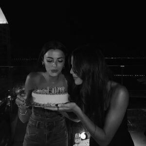 Inês Aguiar Instagram - Desde sempre que gostamos de celebrar o aniversário. Este ano tivemos a sorte de calhar no mesmo dia.