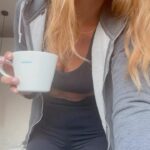 Inês Castel-Branco Instagram - Inacreditável às quartas na @radiocomercial