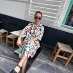 Inês Gutierrez Instagram - Sou só eu que era obcecada por isto? E também sou só eu que era tão mais cool a fazer isto em miúda? Ainda assim, há cenas que farão sempre parte de mim. O mais estranho: não faço a mínima ideia da última vez que brinquei a isto. Brincar de brincar. E não brincar a brincar, como aqui. Perceberam?😅 #turquia #istambul